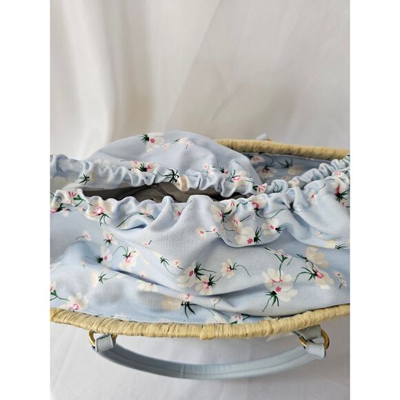 On 34th Isabellaa Straw Medium Drawstring Tote Strawberry/Blue Flower NWT - Picture 2 of 8